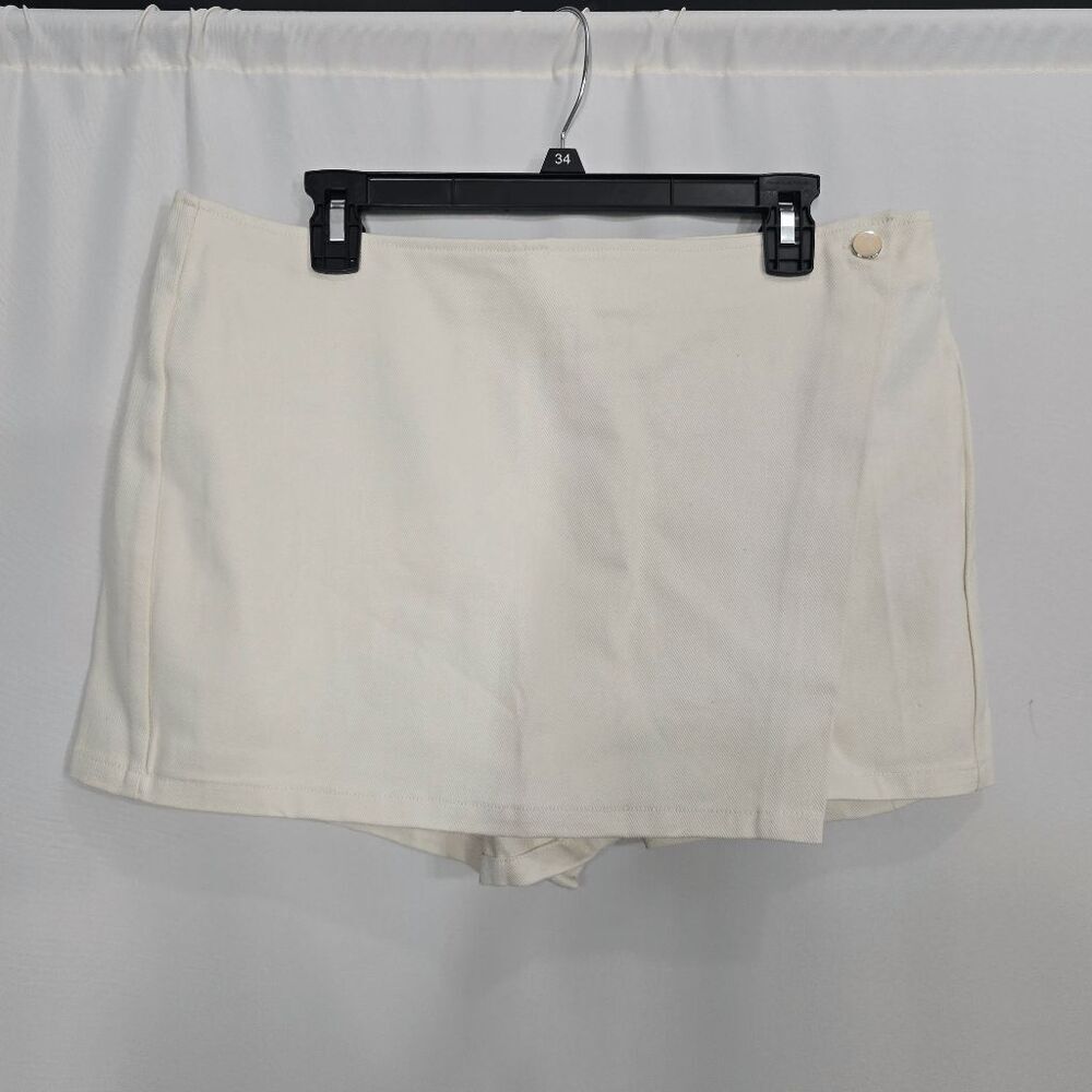 Areas Stars Ivory Dara Mini Skort Medium